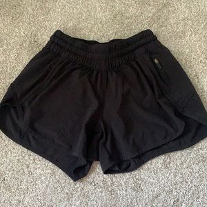 LULU LEMON SHORTS